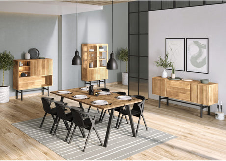 Högskåp Nr.230 Trädörrar 120x131 cm Oljad Ek