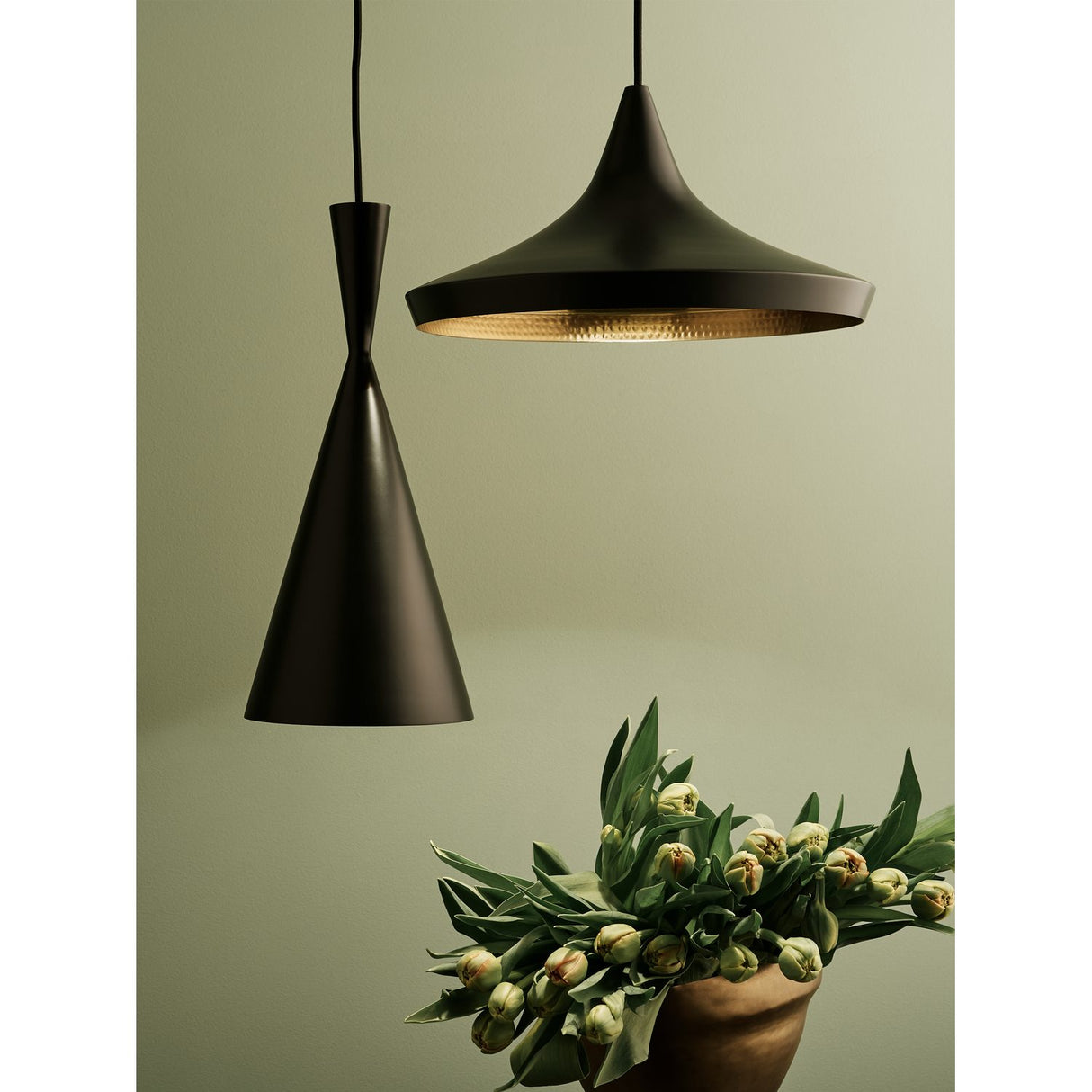 Beat Tall Pendellampa Black