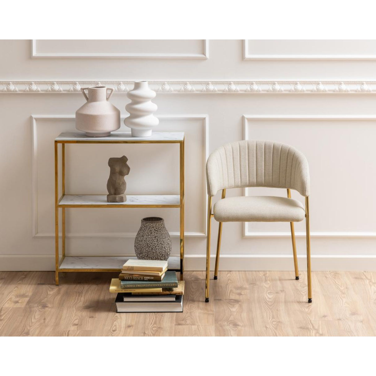 Ann Matstol med Armstöd Basel tyg Beige