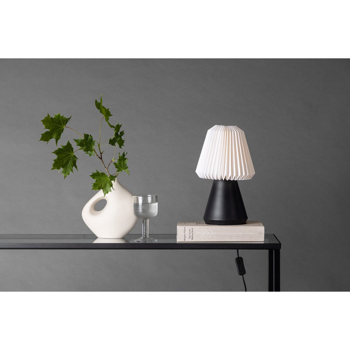 Fjällen Bordslampa Svart