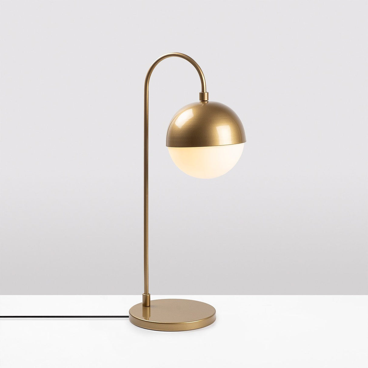Hilda Gold Bordslampa