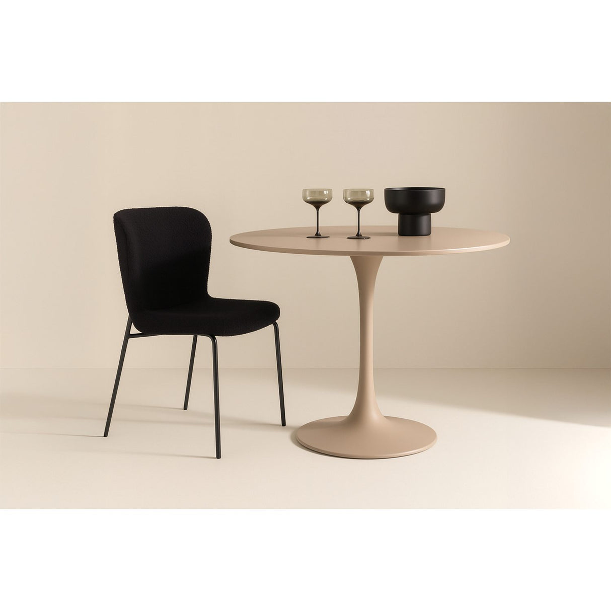 Glade Runt matbord Beige