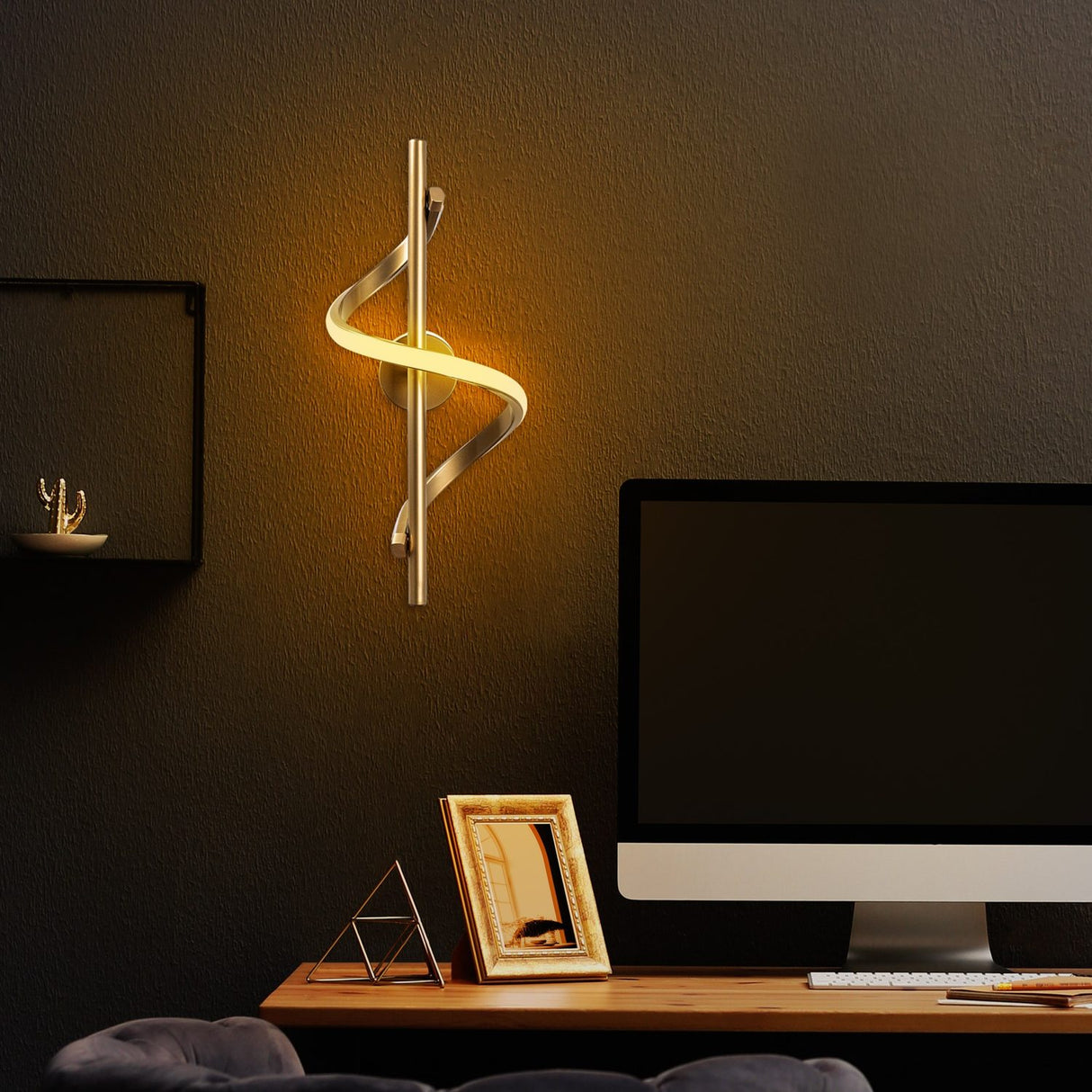 Dakar (16 x 41 x 25 cm) Guld Vägglampa