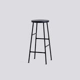 Cornet 75 cm Barpall Soft black – massiv ek med vattenbaserad lack, Soft black – pulverlackerat stål
