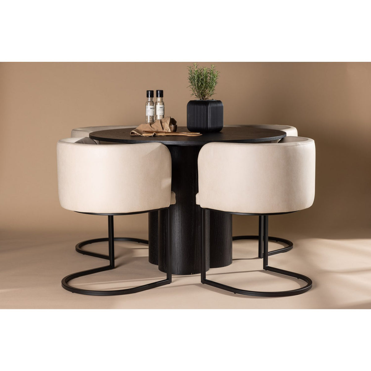 Olivia, Simrishamn Rund matgrupp Beige, Svart, 4st