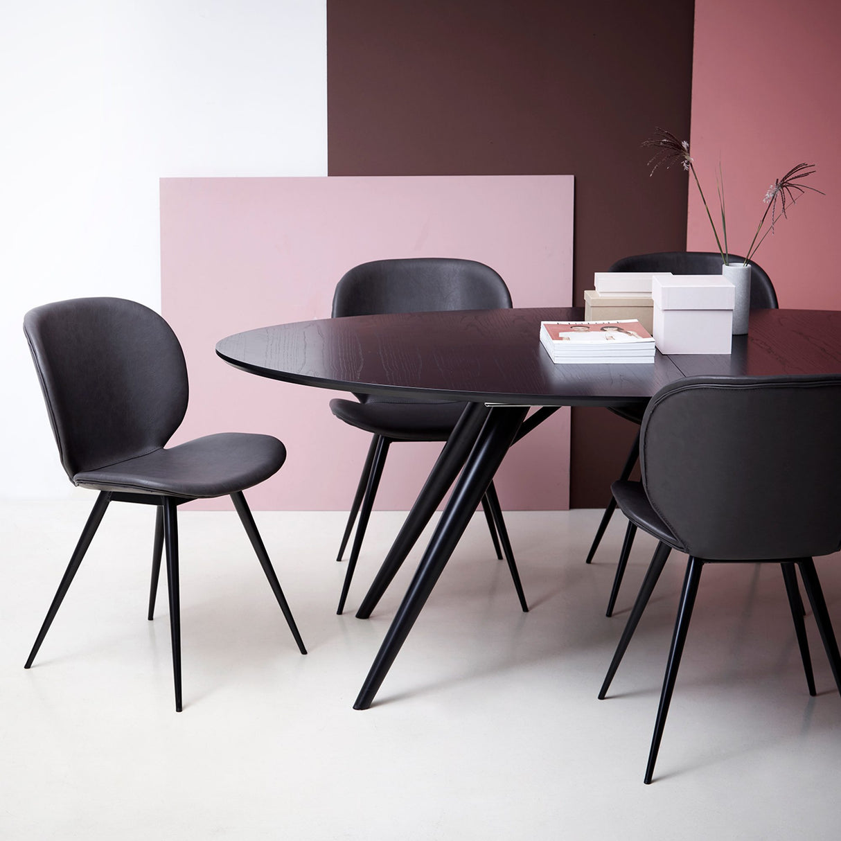 Cloud Stol Vintage Black Art.Leather