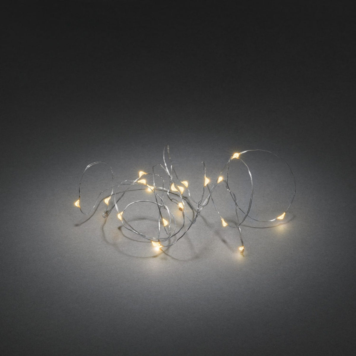 Metallisk LED Timer 6h Ljusslinga Inomhus 20 Lampor (1.9m), Amber/Silverfärgad