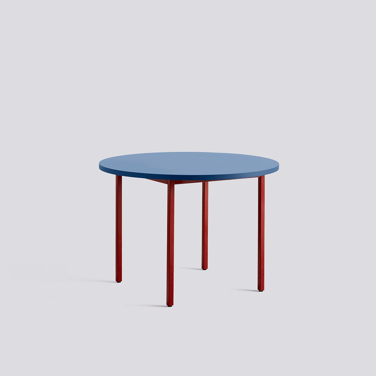 Two-Colour Ø105 × H74 cm Matbord Blue, Maroon red – pulverlackerat stål
