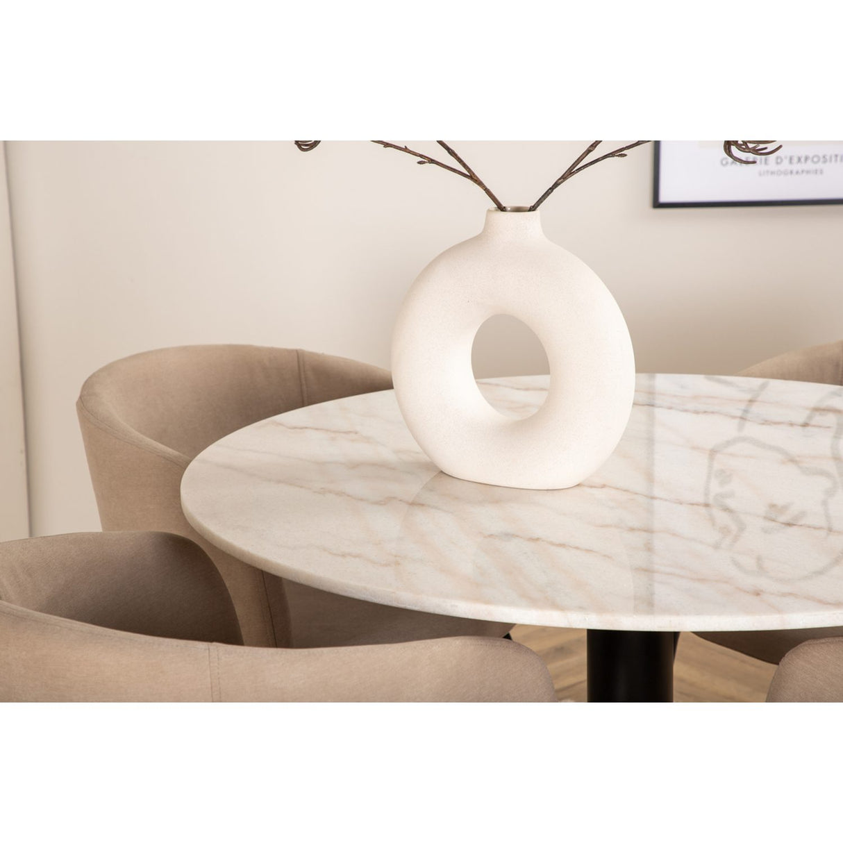 Estelle, Berit Rund matgrupp Beige, Svart, Svart,Vitt, ⌀106
