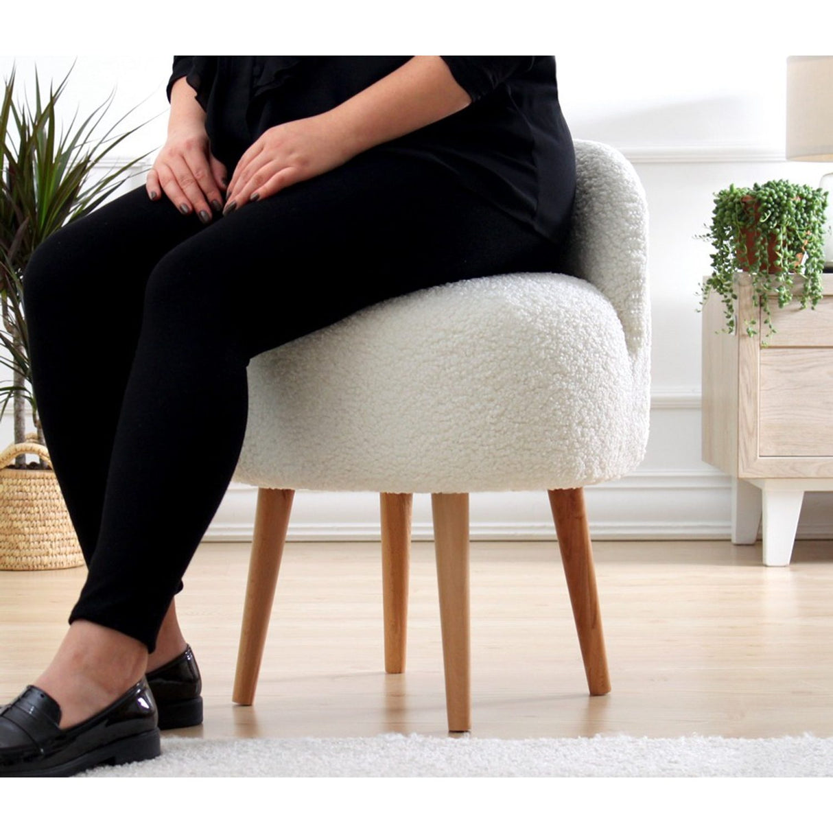 Suva (46 x 64 x 46 cm) Sittpuff Vit