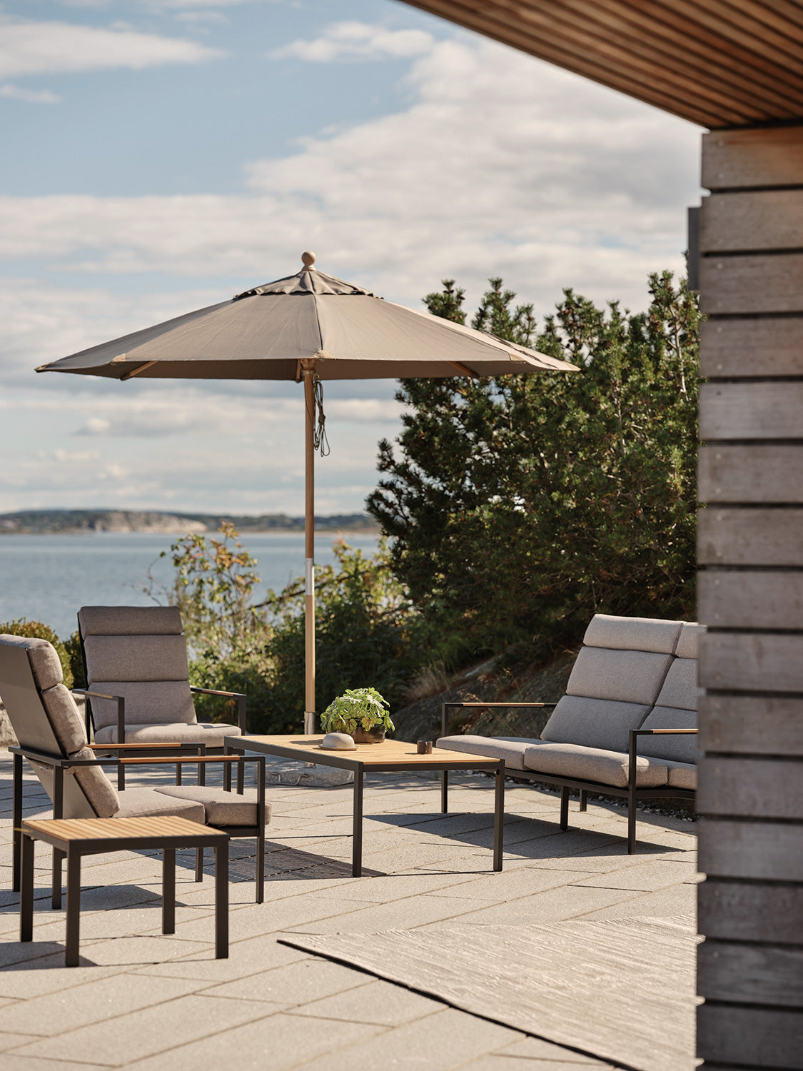 Indus 3-sits Soffa Svart/Teak