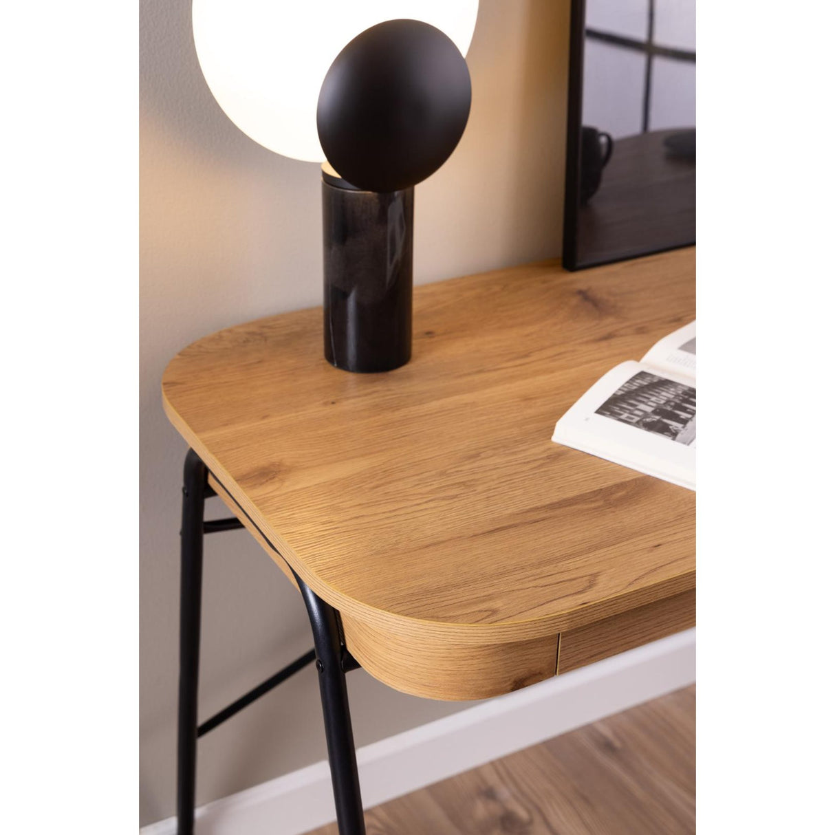 Blueton Skrivbord 75x120x60 cm
