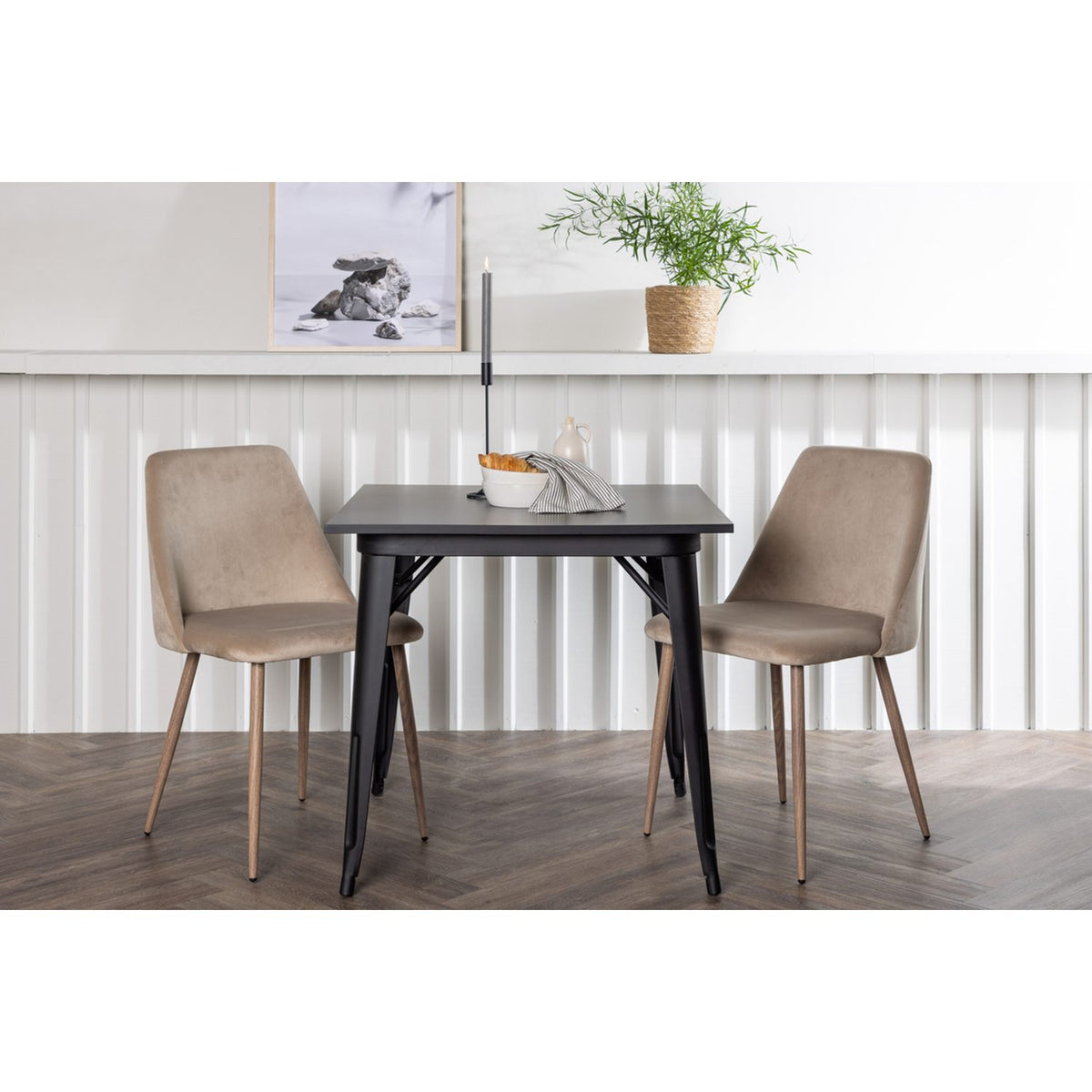 Tempe, Night Rektangulär matgrupp Valnöt, Beige, Svart, 80 x 80