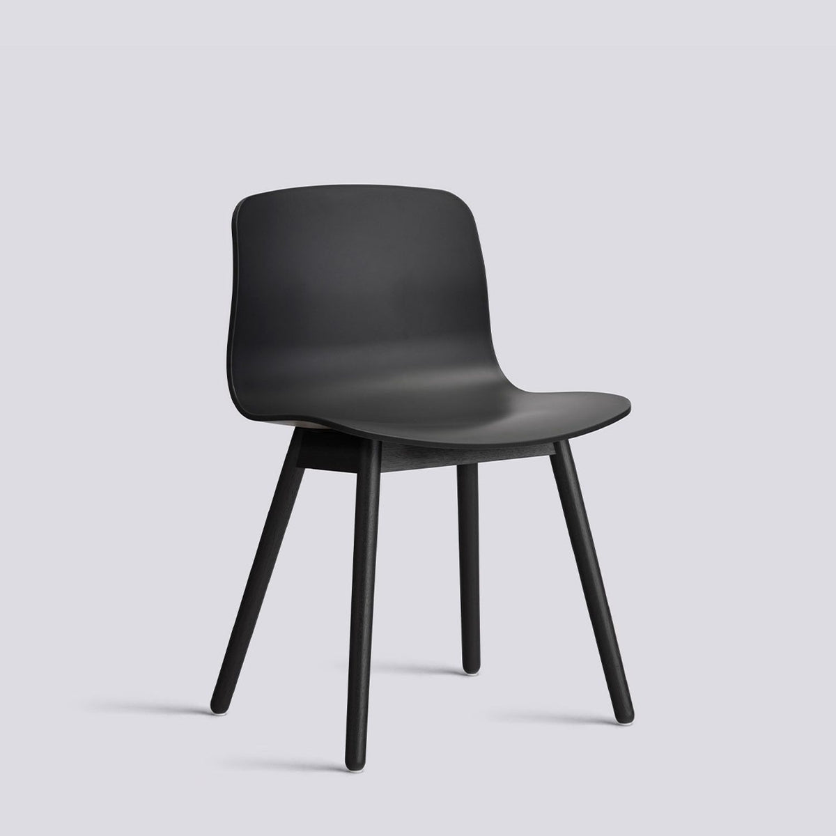 AAC 12 Stol Black 2.0, Black – massiv ek med vattenbaserad lack
