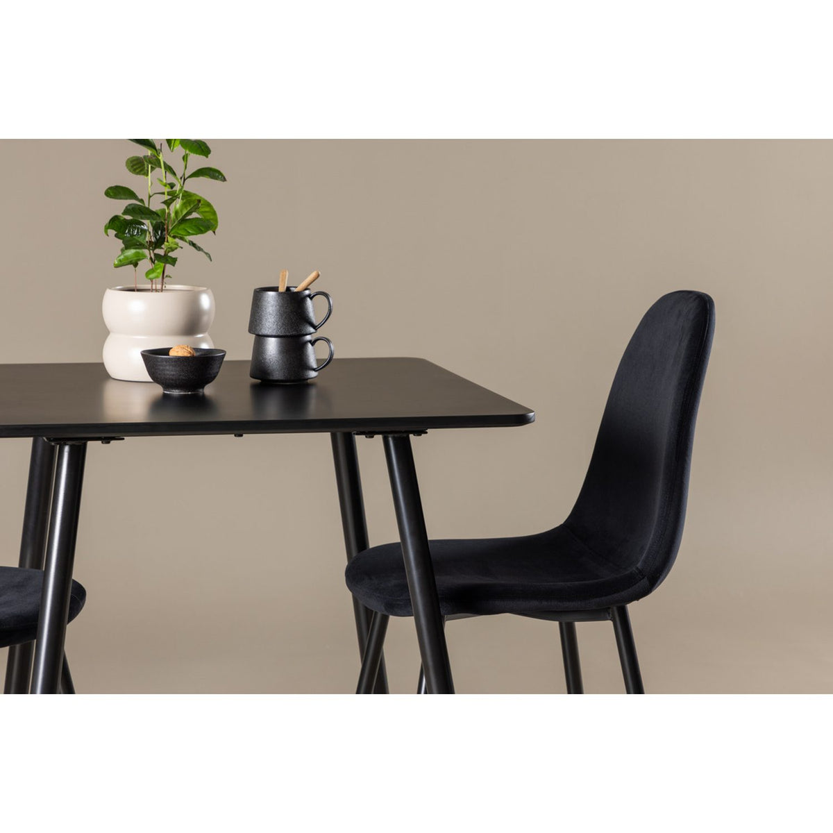 Polar, Polar Rektangulär matgrupp Svart, Svart, 75 x 75