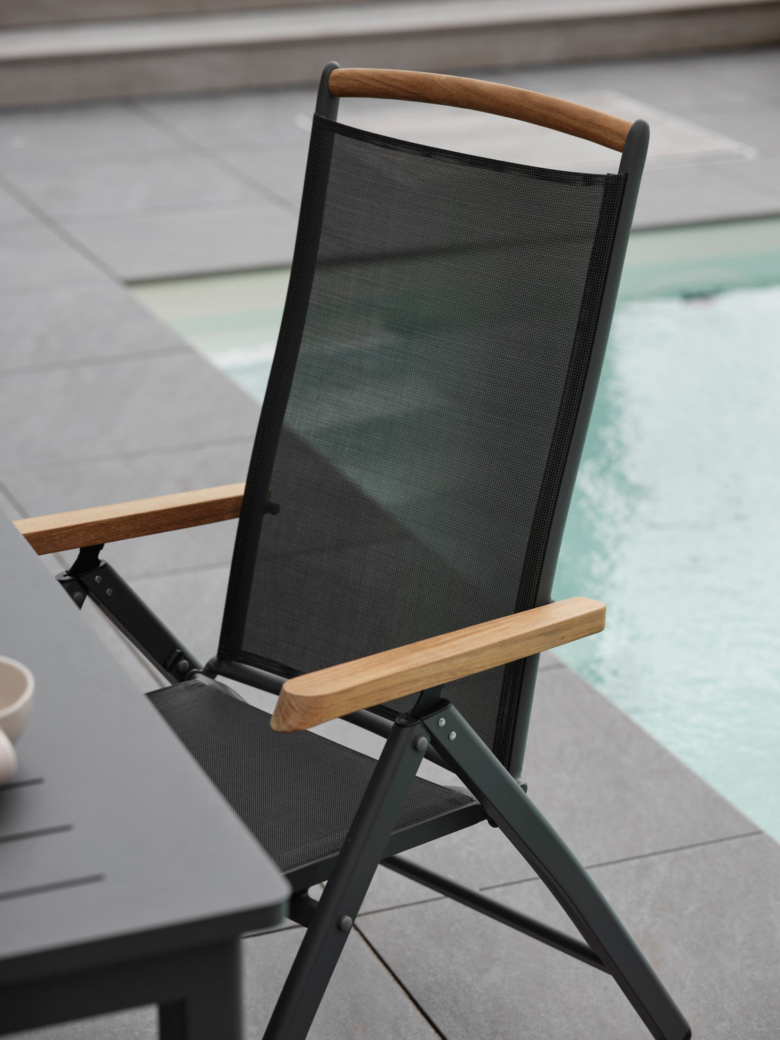 Andy Positionsstol Svart/Svart/Teak