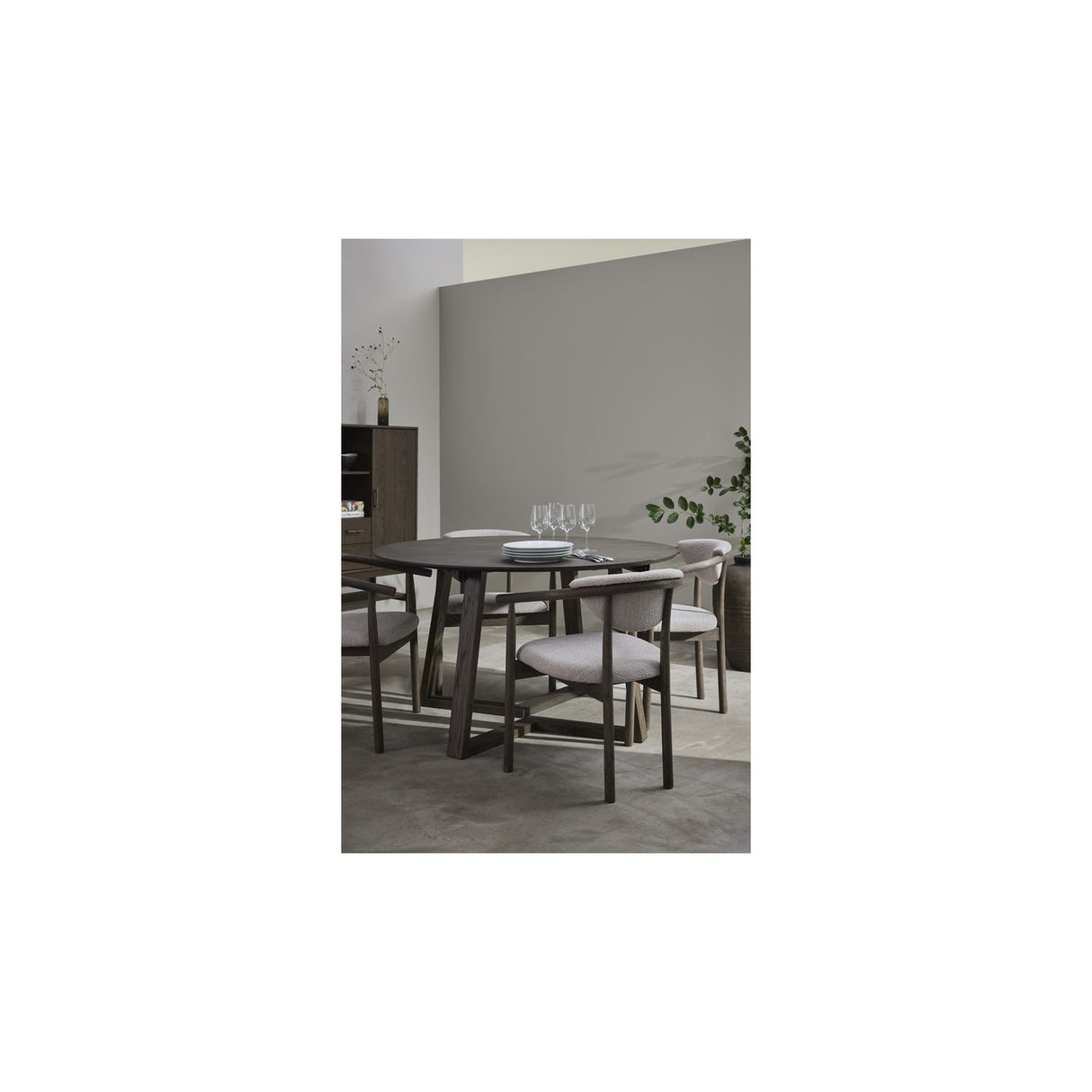 Borås Matbord ø130/230 cm Brunlackad ek