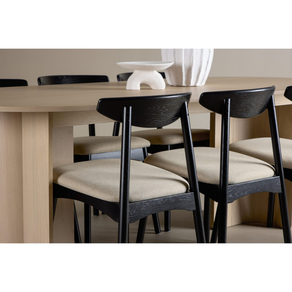 Tyresö, Ven Rektangulär matgrupp Beige