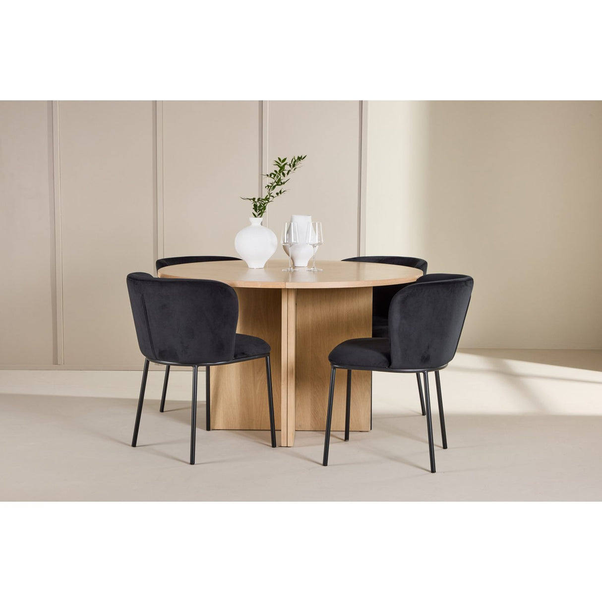 Strada, Edina Oval matgrupp Svart, Vitputsad, 4st