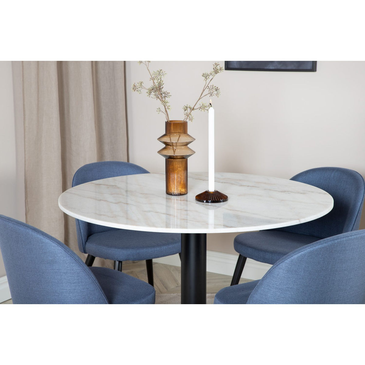 Estelle, Velvet Rund matgrupp