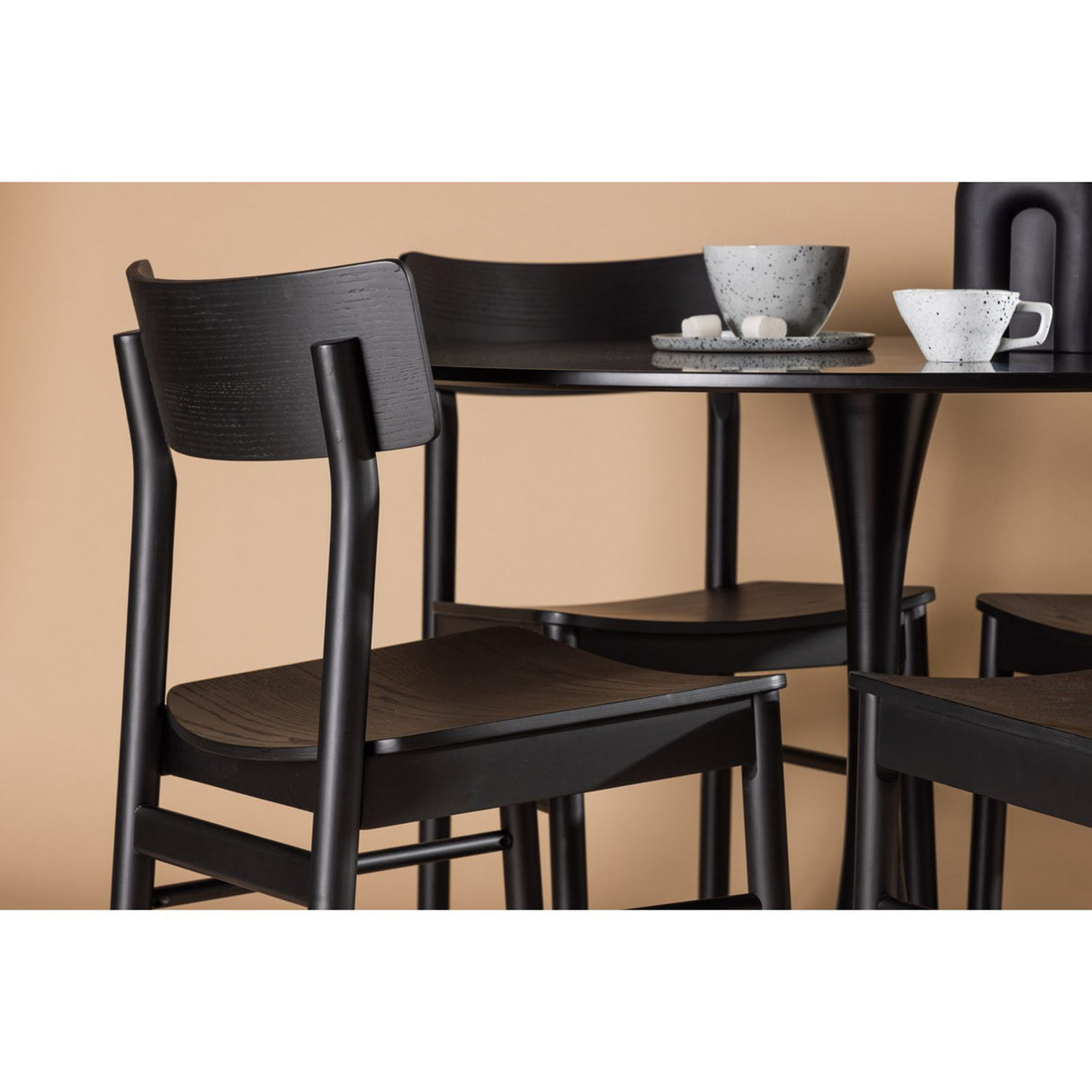 Glade, Montros Rund matgrupp Svart, Svart, ⌀100
