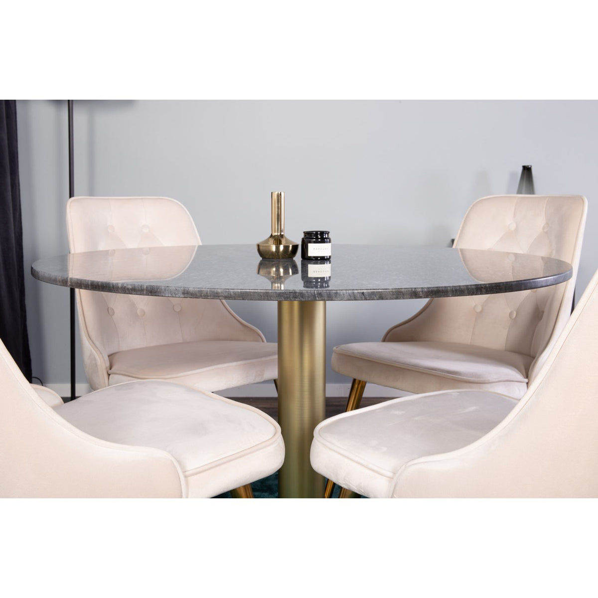 Estelle, Velvet Deluxe Rund matgrupp