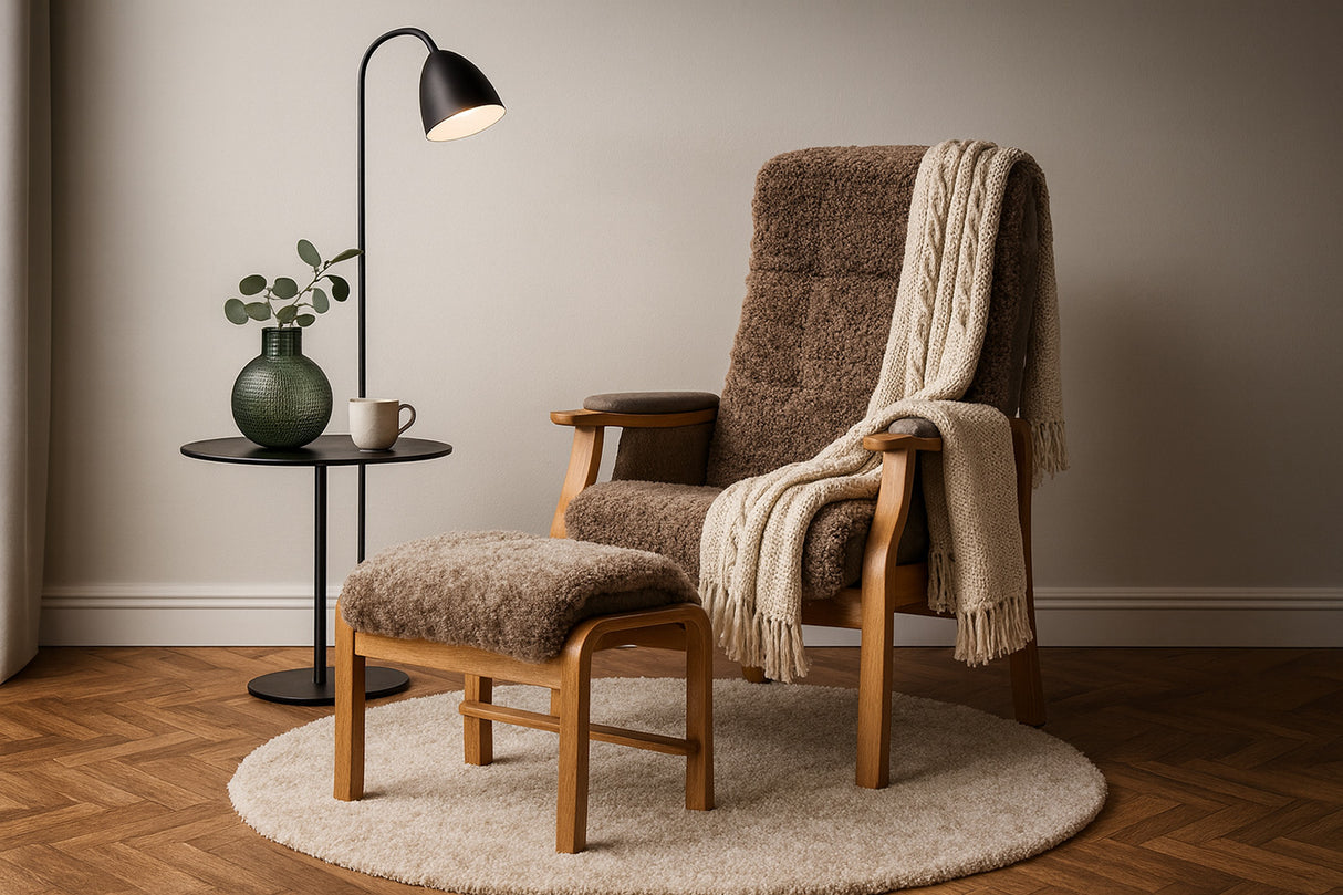 Bergen Elektrisk Reclinerfåtölj ink Pall Fårskinn Sahara