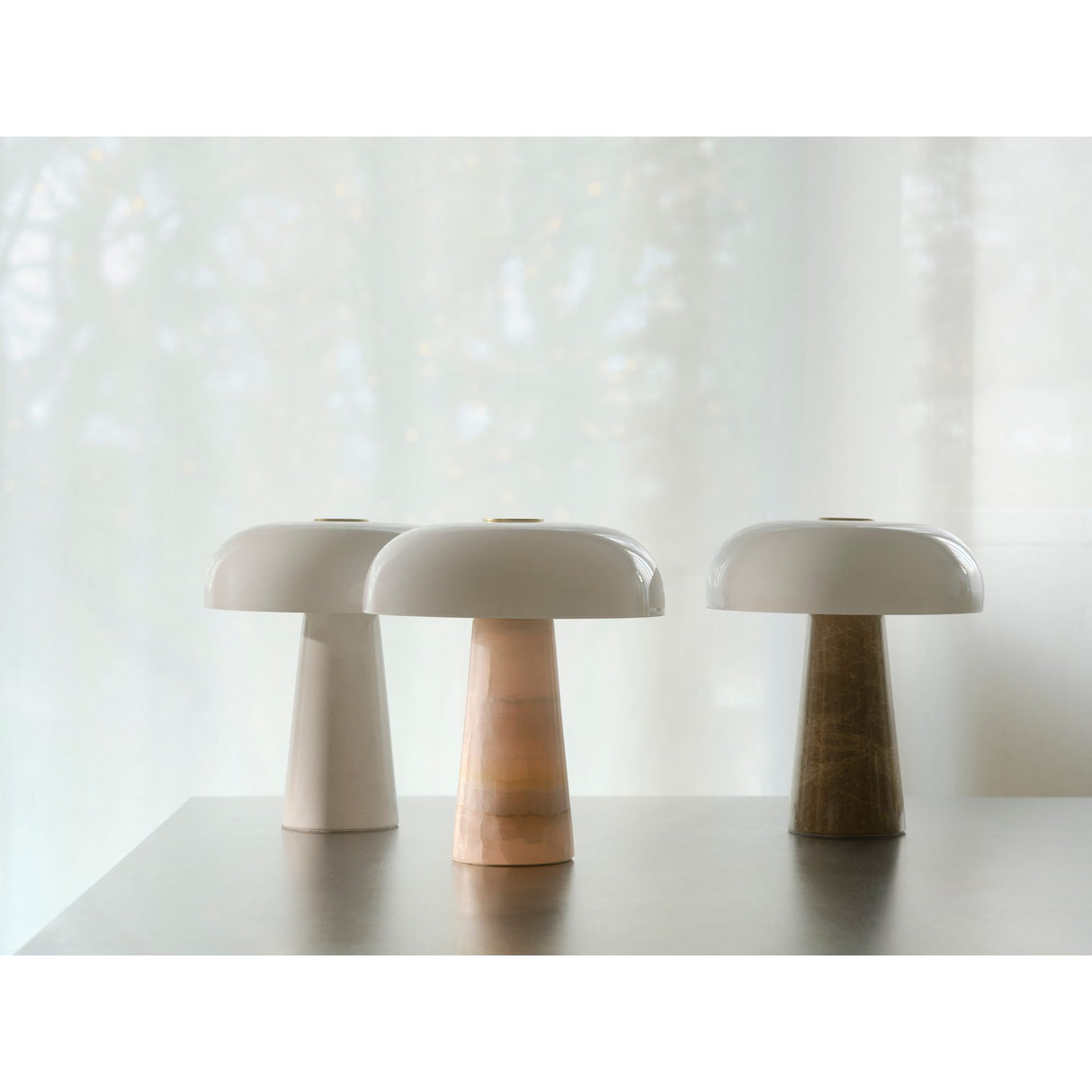 Glossy Bordslampa Beige
