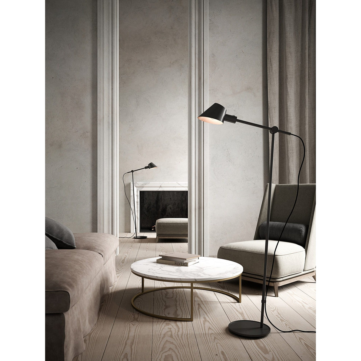Stay Svart Golvlampa