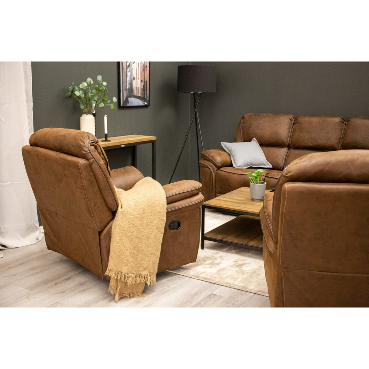 Saranda Fåtölj med recliner Brun