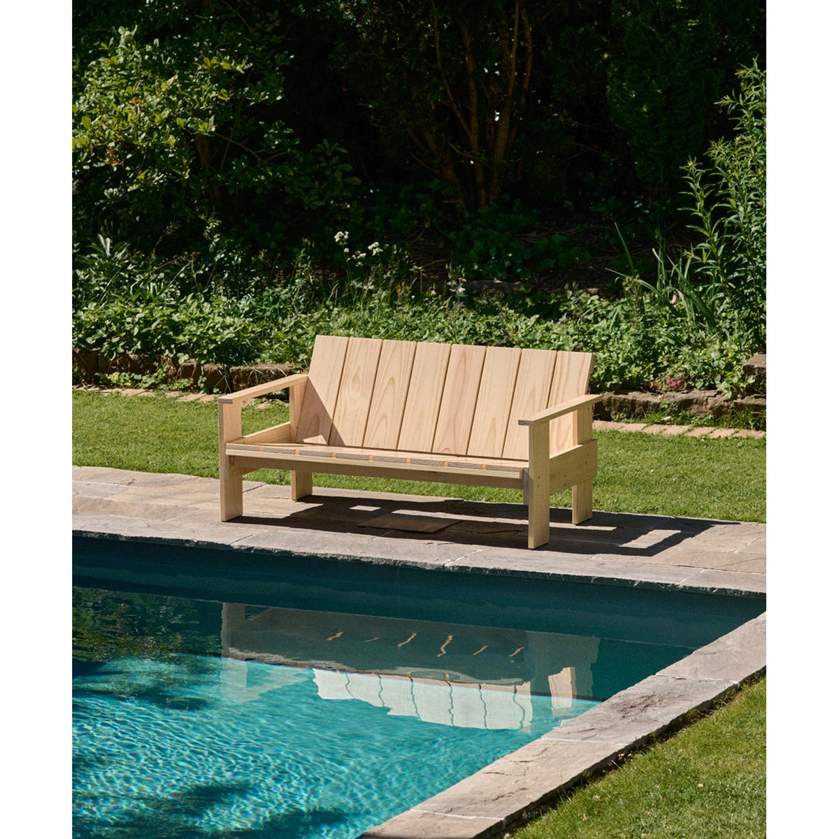 Crate Soffa London fog – massiv furu med vattenbaserad lack