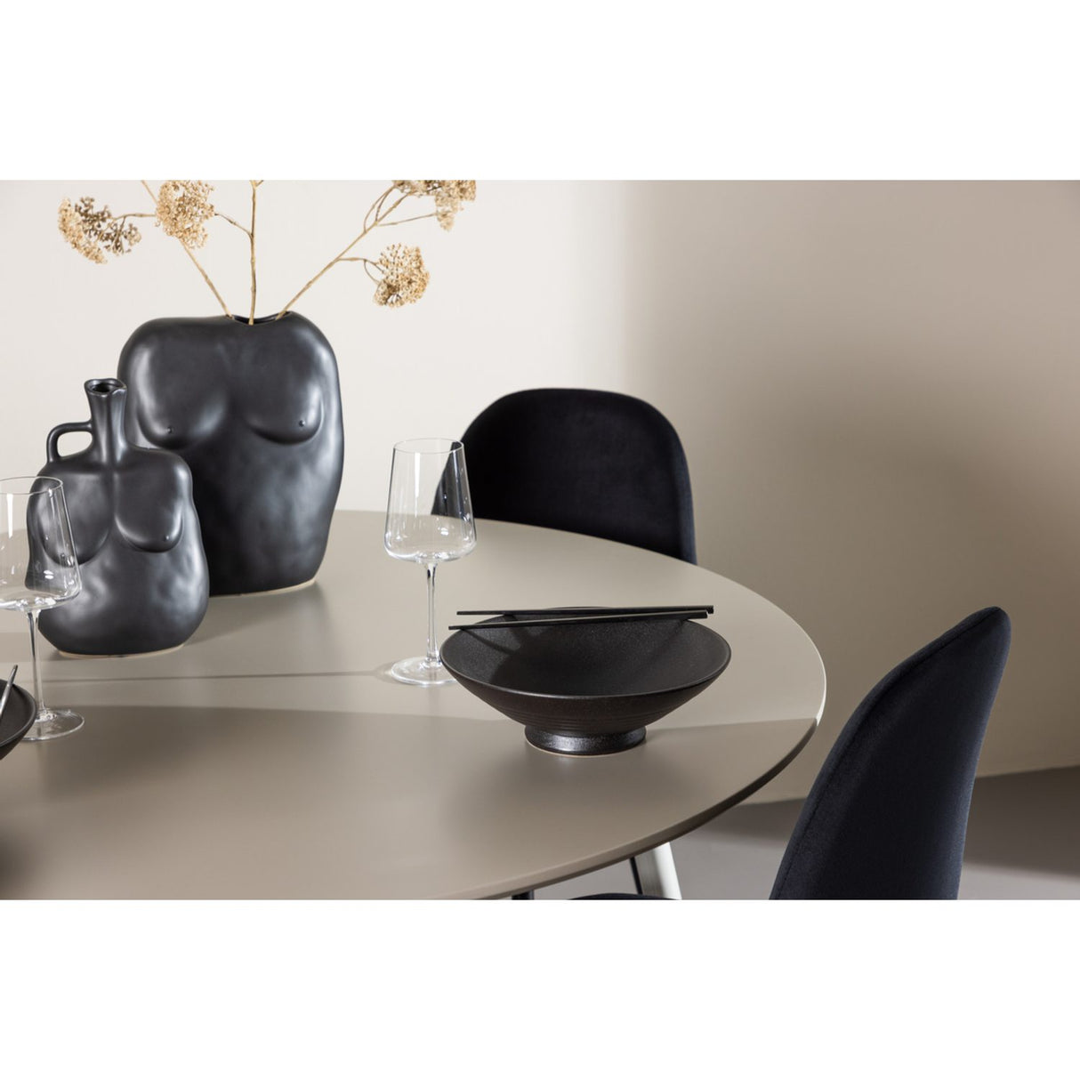 Plaza, Polar Rund matgrupp Svart, Beige, ⌀120
