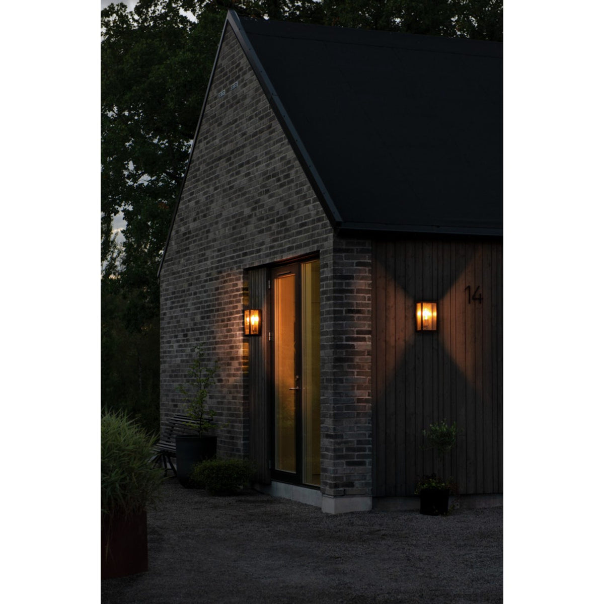 Carpi E27 Vägglampa Ute Svart/Mässing, Medium (18 cm)
