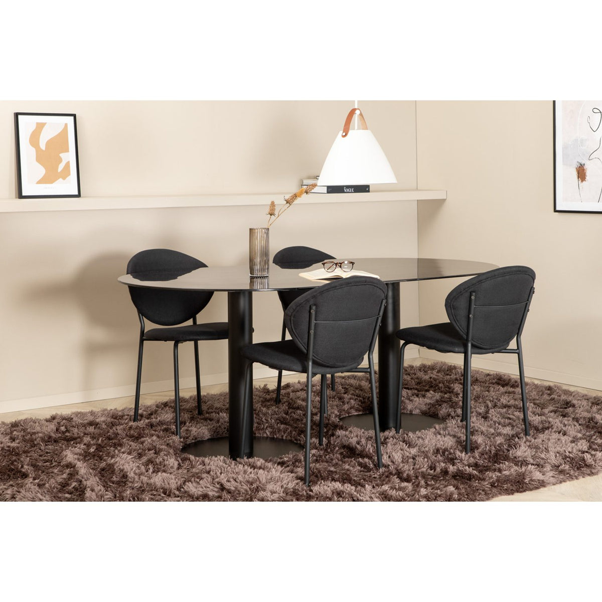 Pillan, Vault Oval matgrupp