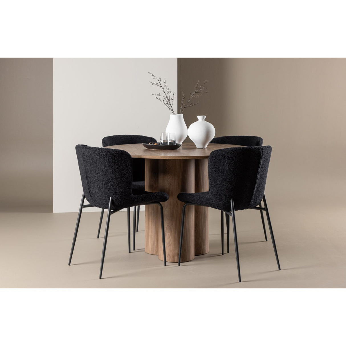Olivia, Modesto Rund matgrupp