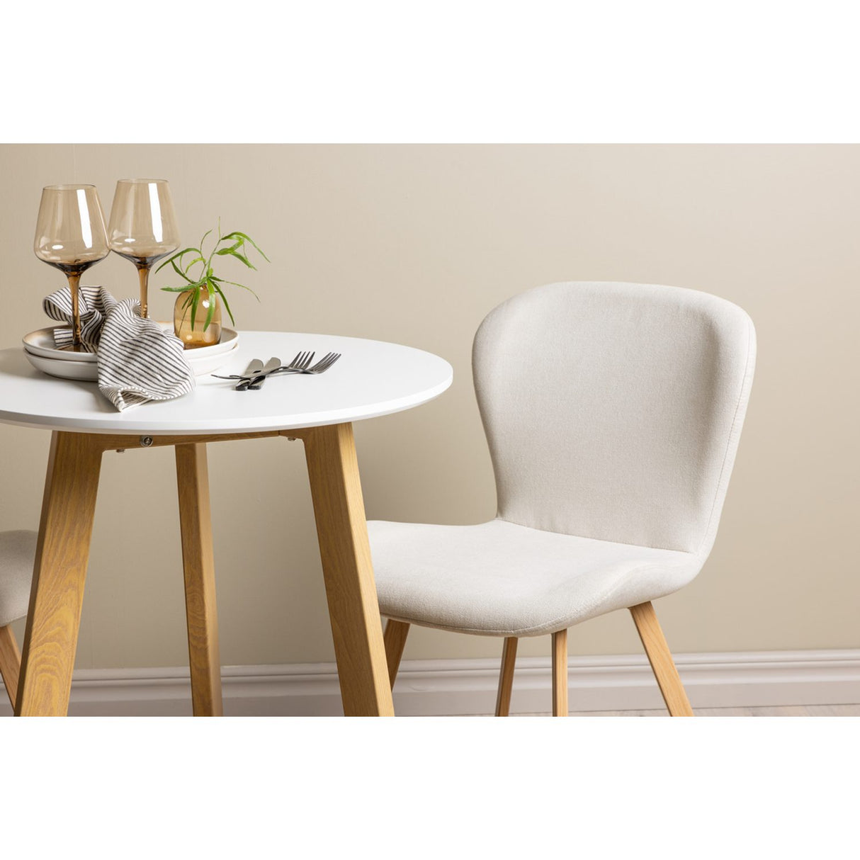 Leonora, Lilja Rund matgrupp Beige, Natur, Vit, ⌀65