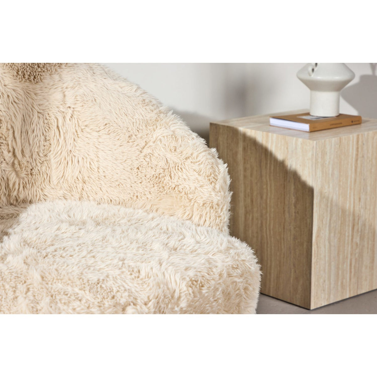 Astru Fåtölj Beige