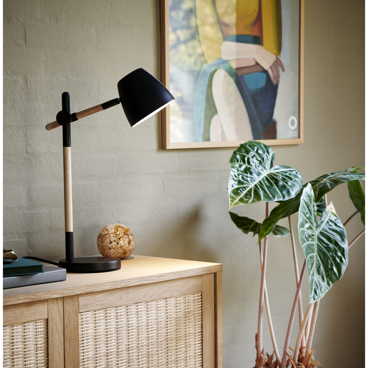 Theo Svart Bordslampa