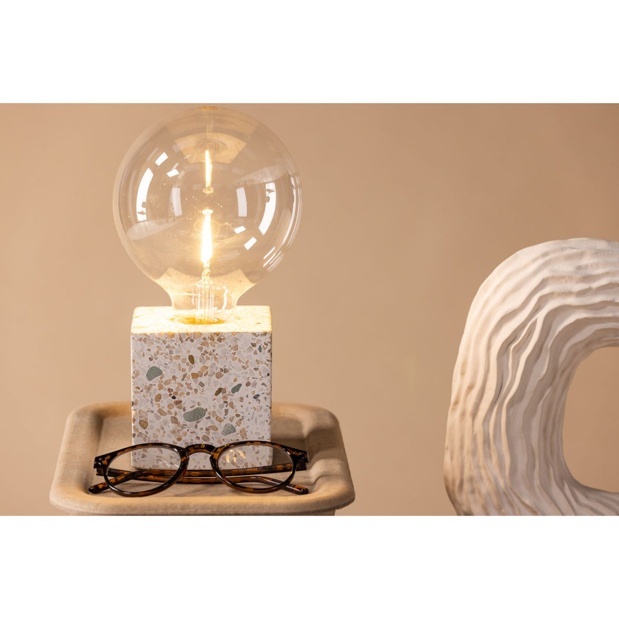 Rilche Bordslampa Grå