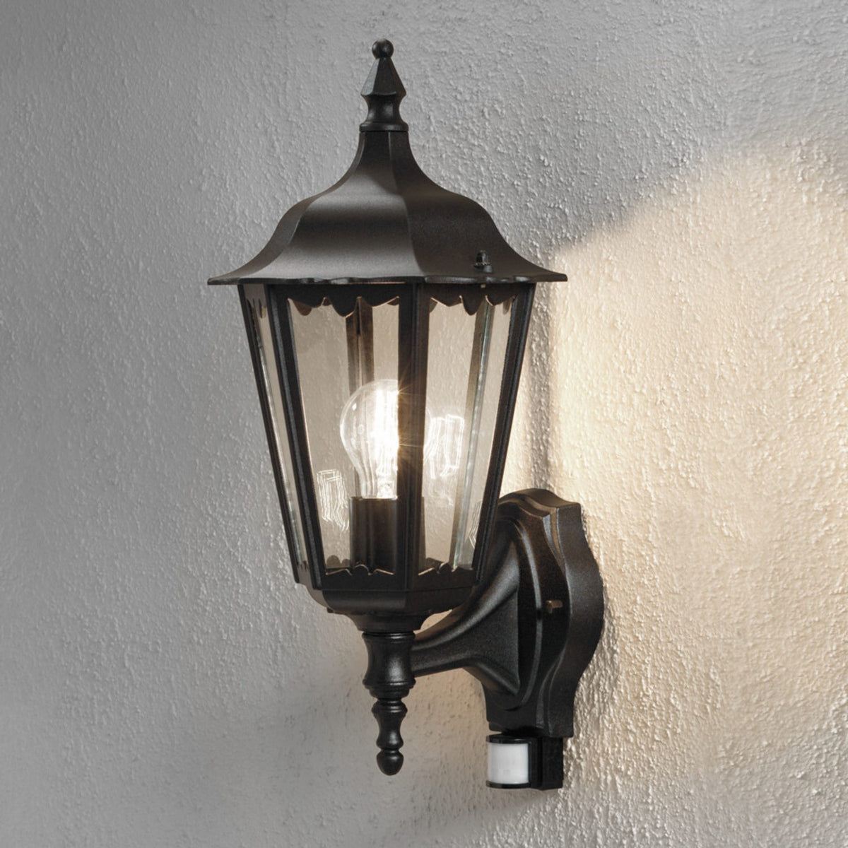 Firenze E27 Upp PIR Rörelsevakt Vägglampa Ute Svart