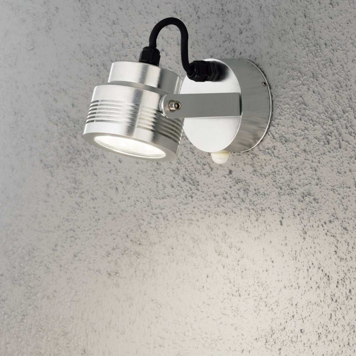 Monza HP-LED 6W Justerbar Vägglampa Ute