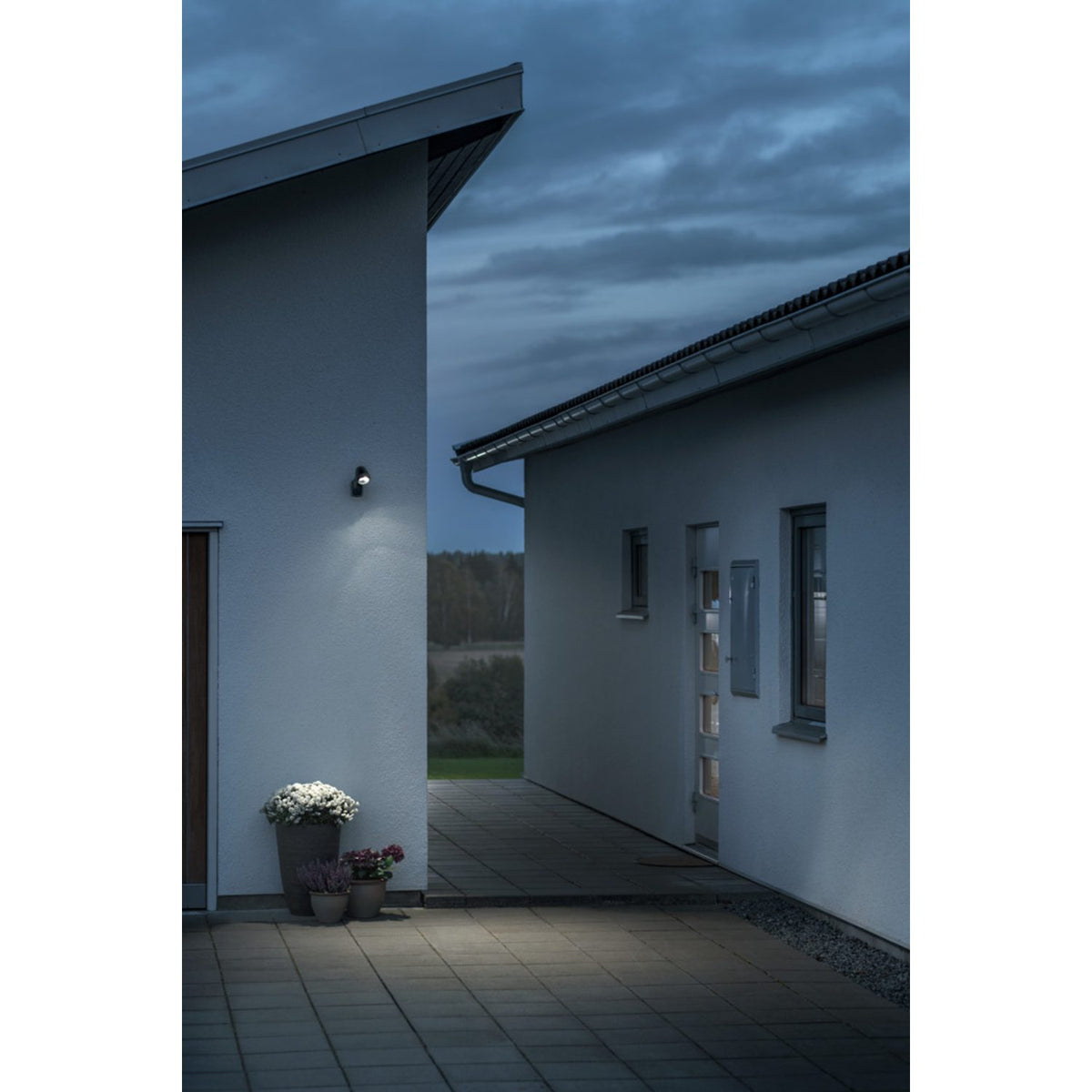 Prato B/O HP-LED Justerbar 6.5 cm Vägglampa Ute