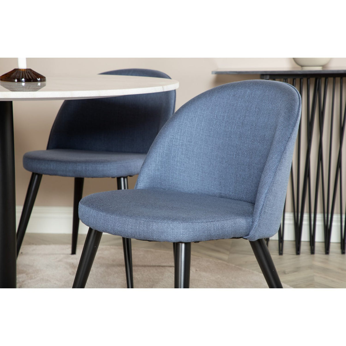 Estelle, Velvet Rund matgrupp