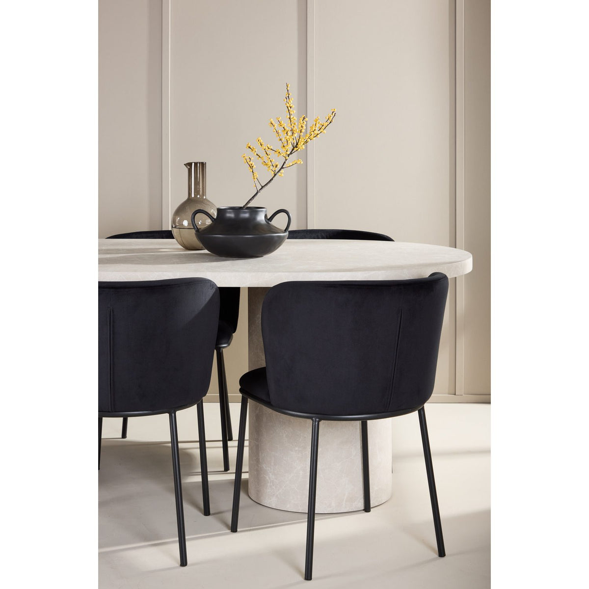 Narvik, Edina Oval matgrupp Svart, Beige, 200 x 100