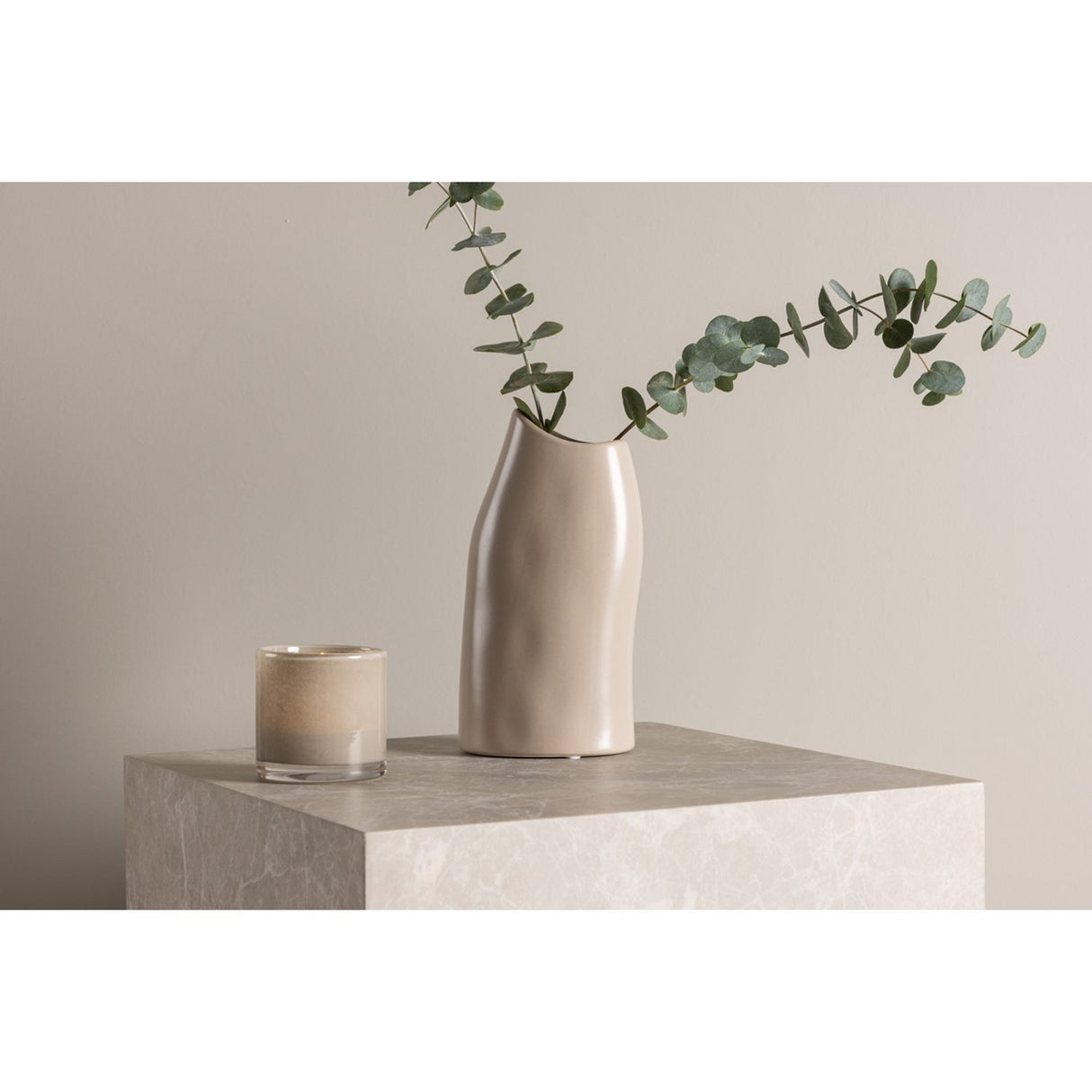 Ernst Vas Beige, 23 x 12 x 9