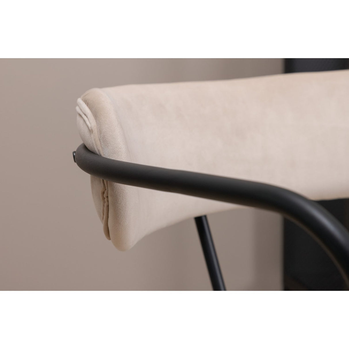 Duffy Fåtölj Beige, Polyestersammet