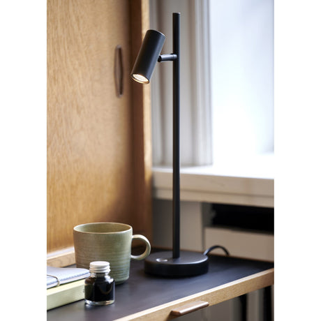 Omari Bordslampa Svart