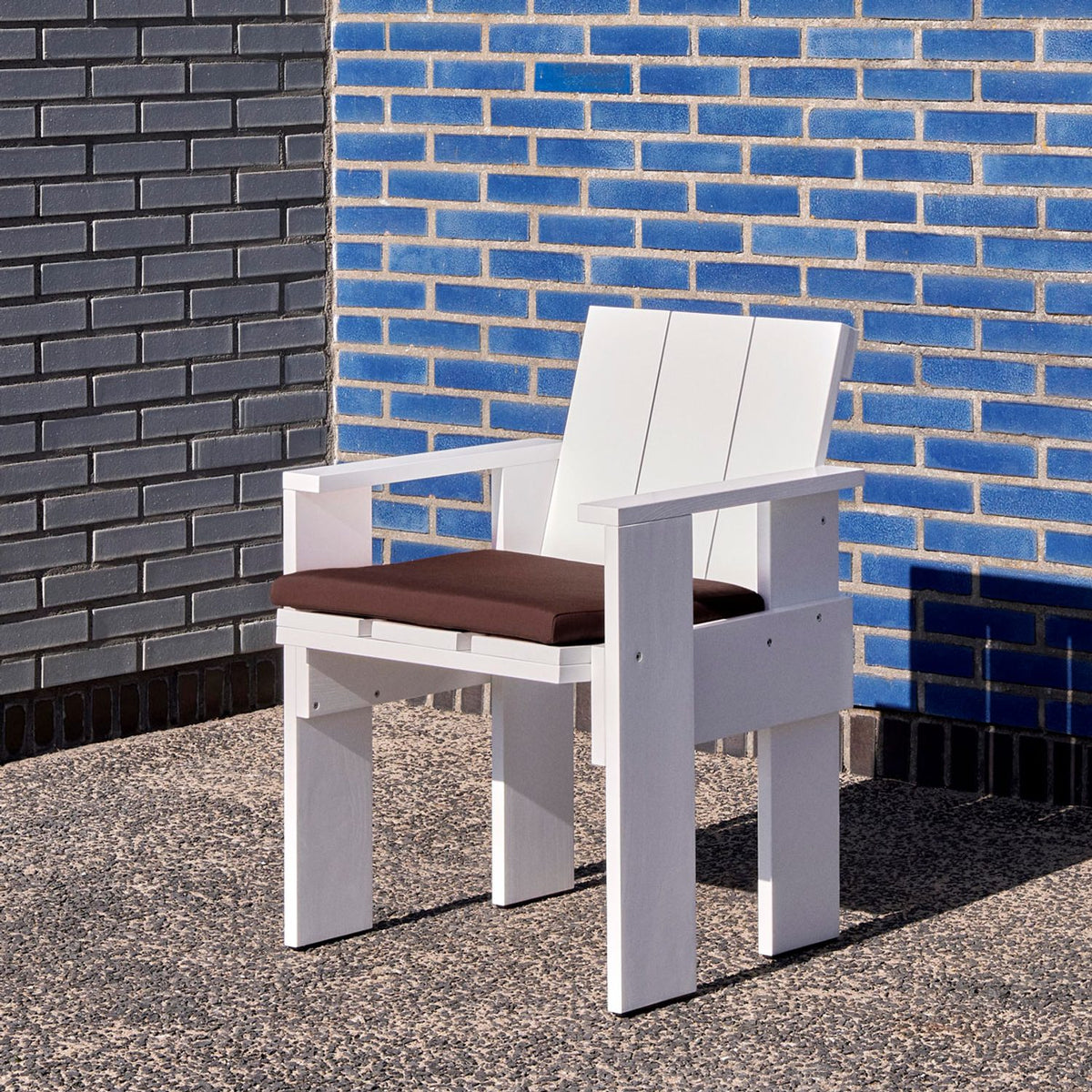 till Crate bänk 122,7 × 42,5 cm Sittdyna Iron red