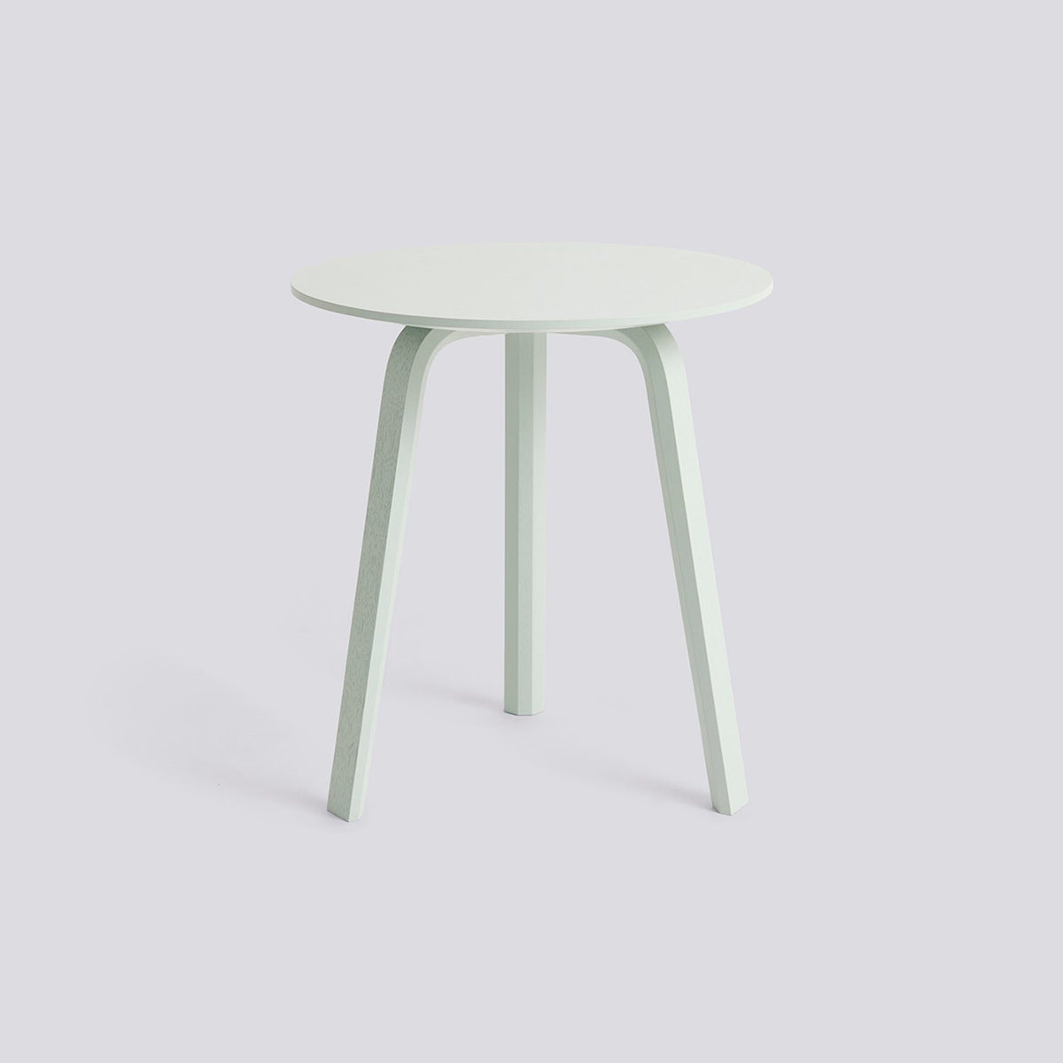 Bella Ø45 × H49 cm Soffbord Eucalyptus – ek med vattenbaserad lack