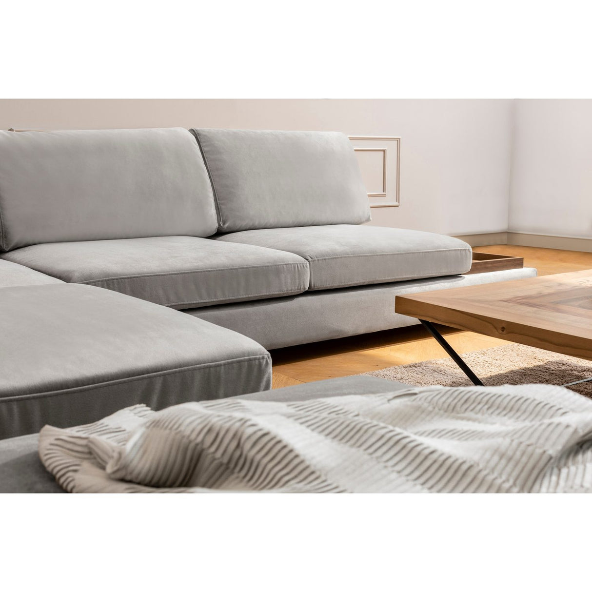 Kigali Hörn med puff (193 x 97 x 80 cm) Hörnsoffa Ljusgrå